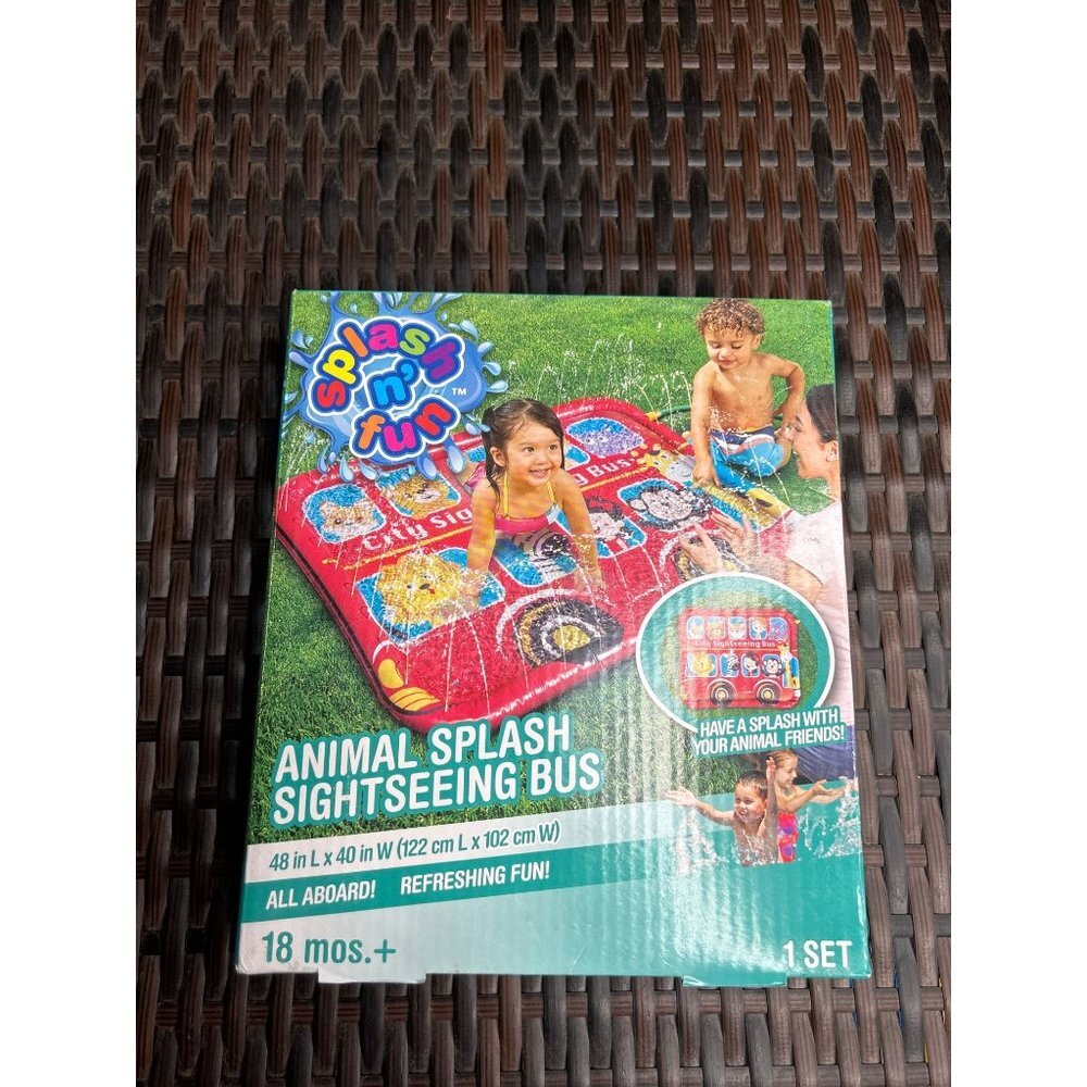 Animal Splash Outdoor Sightseeing Bus Sprinkler Play for 18m + keep kids cool
